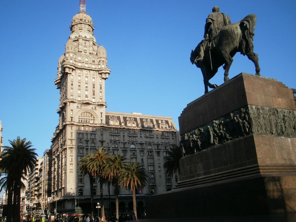 New Arapey Hotel Montevideo Extérieur photo